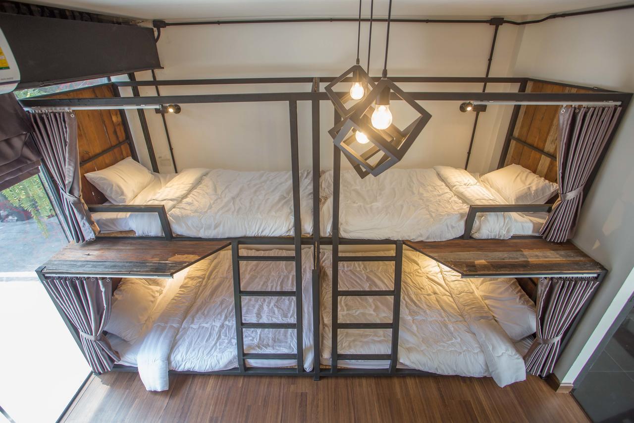 Sleep With You - Hatch Co-Living And Co-Working Space Chiang Mai Ngoại thất bức ảnh