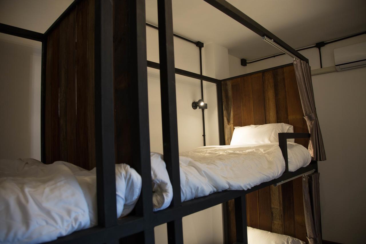 Sleep With You - Hatch Co-Living And Co-Working Space Chiang Mai Ngoại thất bức ảnh