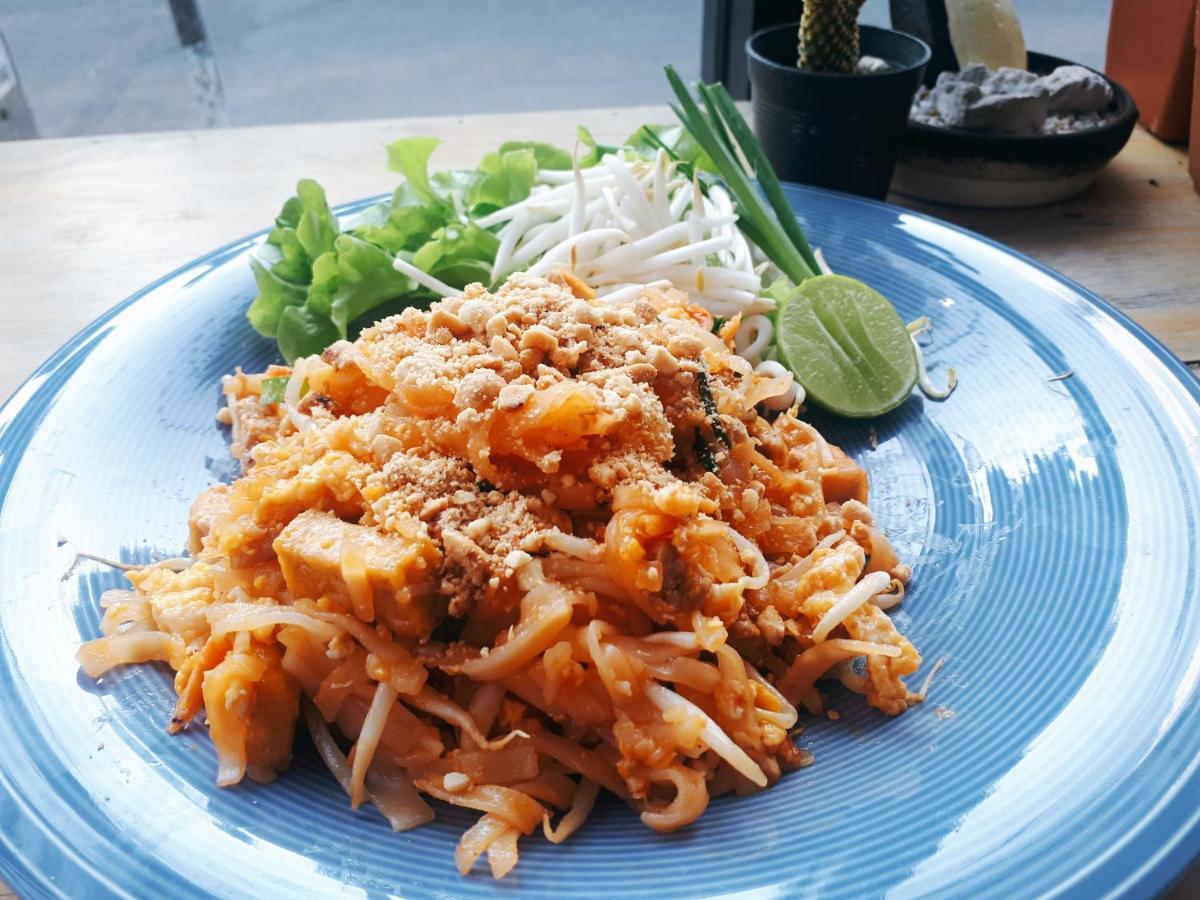 Sleep With You - Hatch Co-Living And Co-Working Space Chiang Mai Ngoại thất bức ảnh